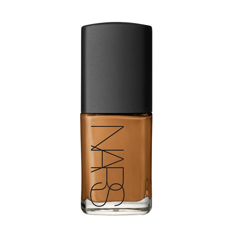 Display zoomed image number 1: Sheer Glow Foundation, Marquises
