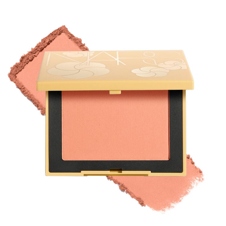 Display zoomed image number 1: Blush, 928 Amused